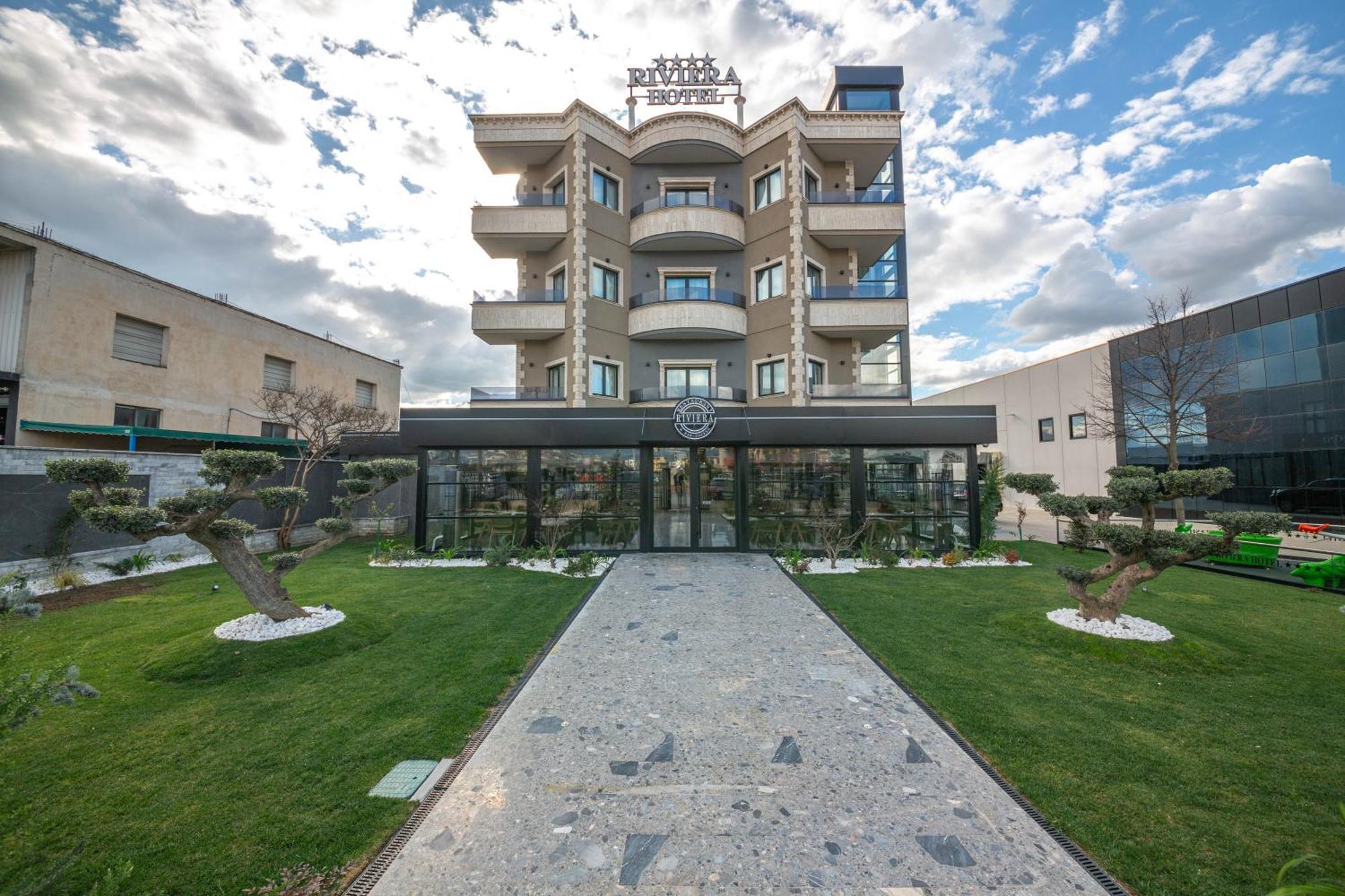Hotel Riviera Kamez Buitenkant foto