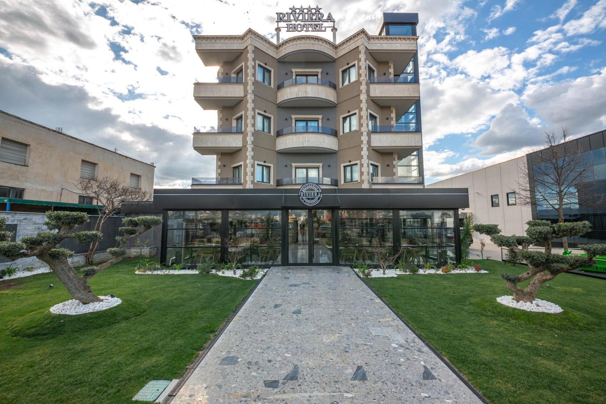 Hotel Riviera Kamez Buitenkant foto