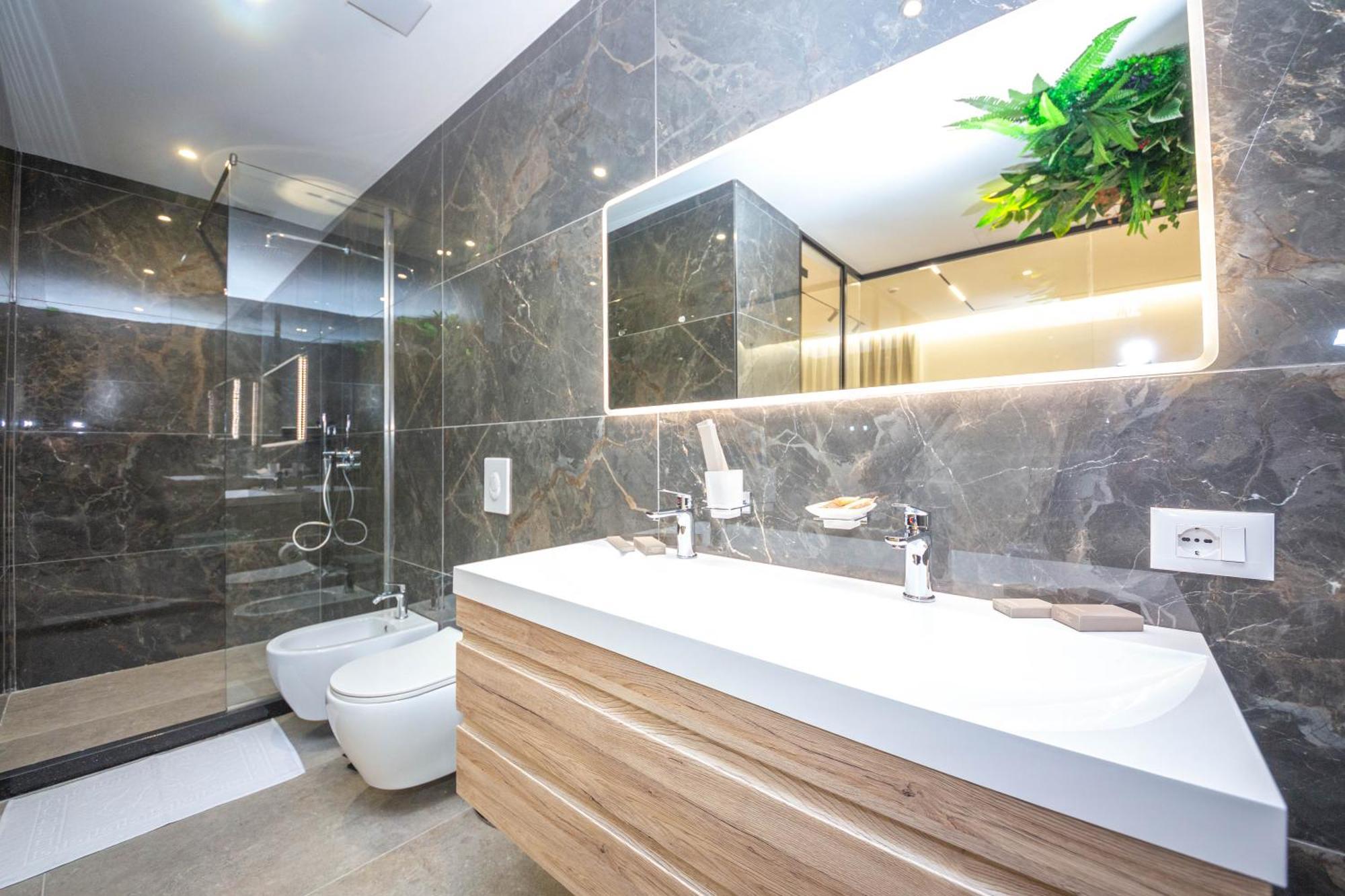 Hotel Riviera Kamez Kamer foto
