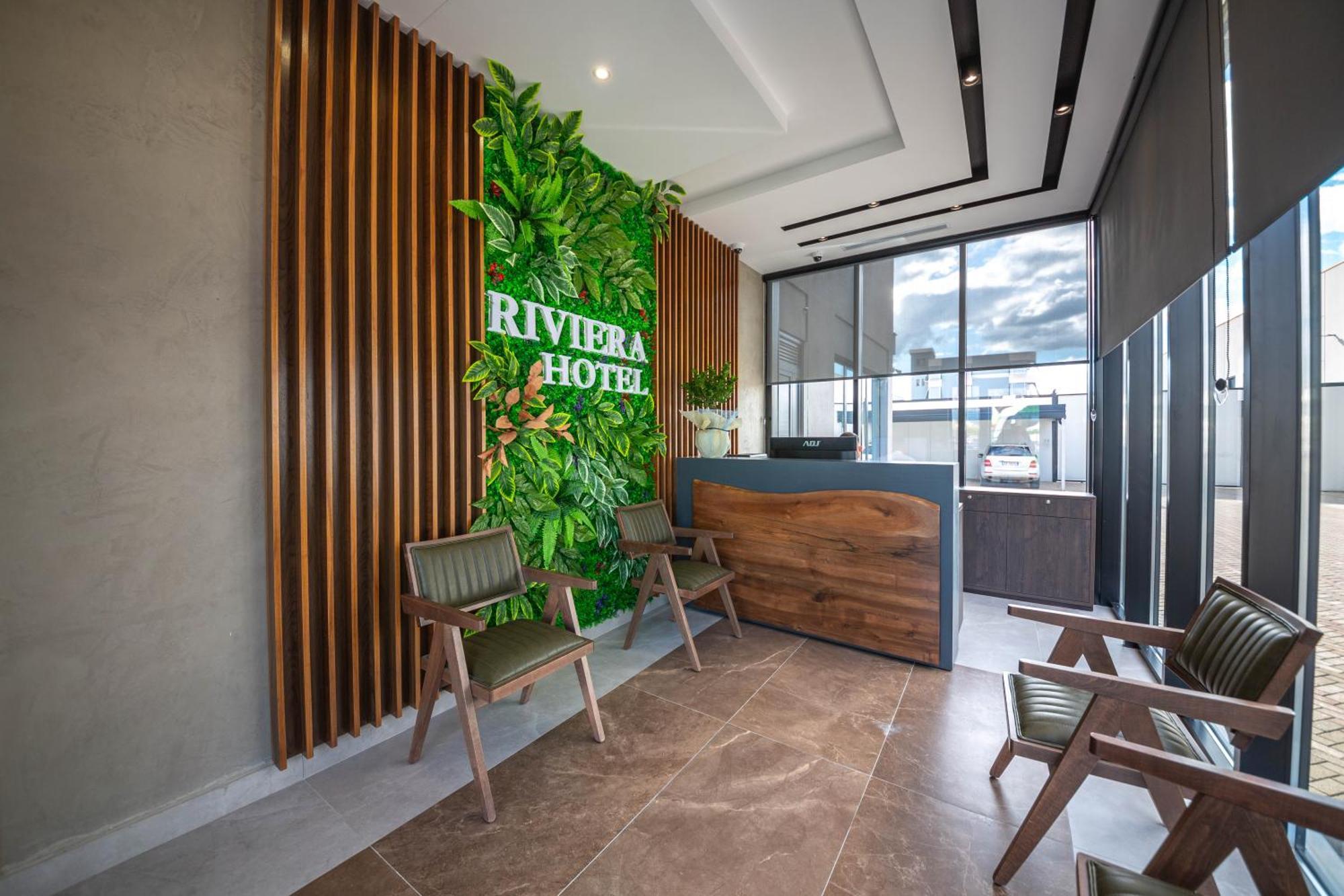 Hotel Riviera Kamez Buitenkant foto