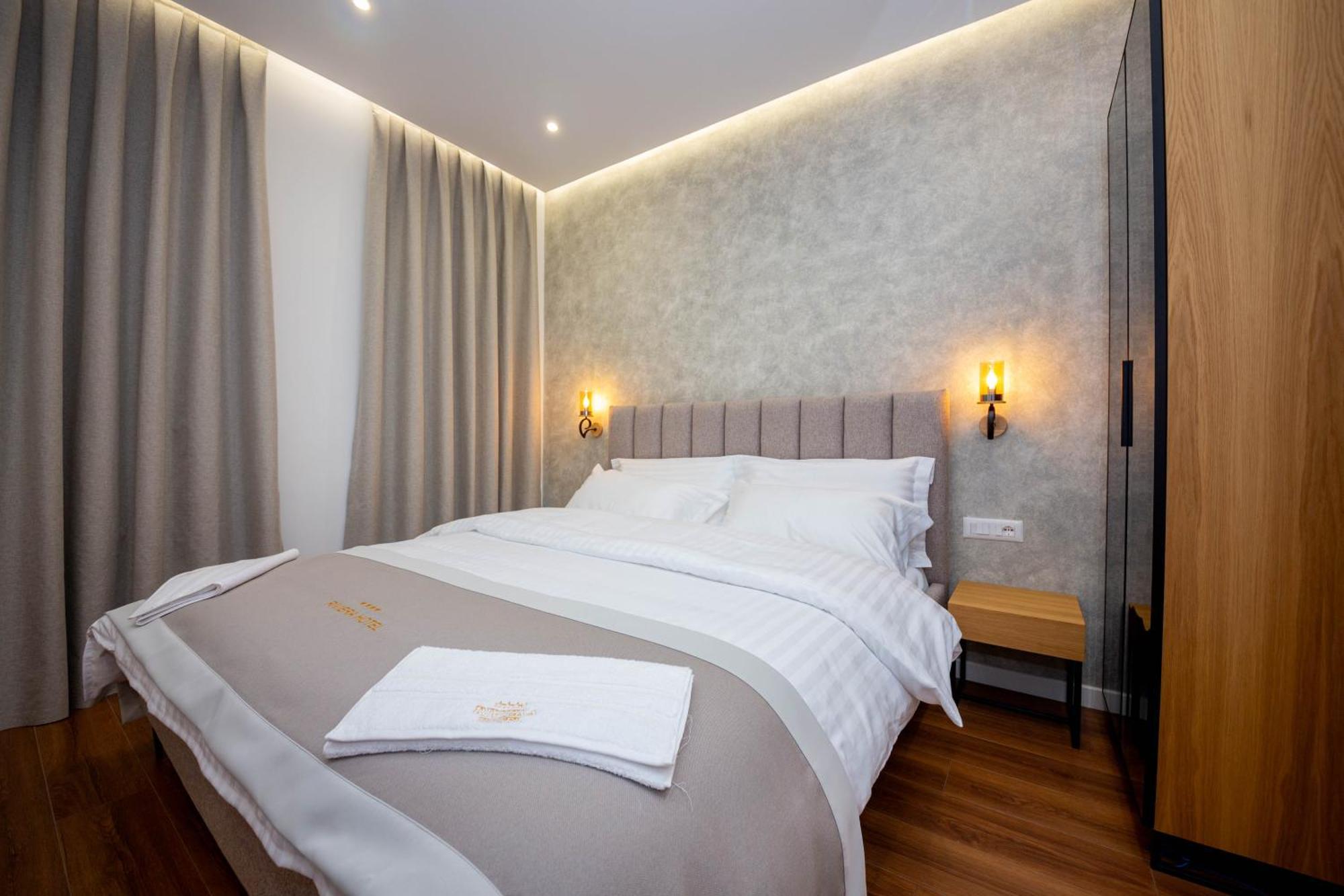 Hotel Riviera Kamez Kamer foto
